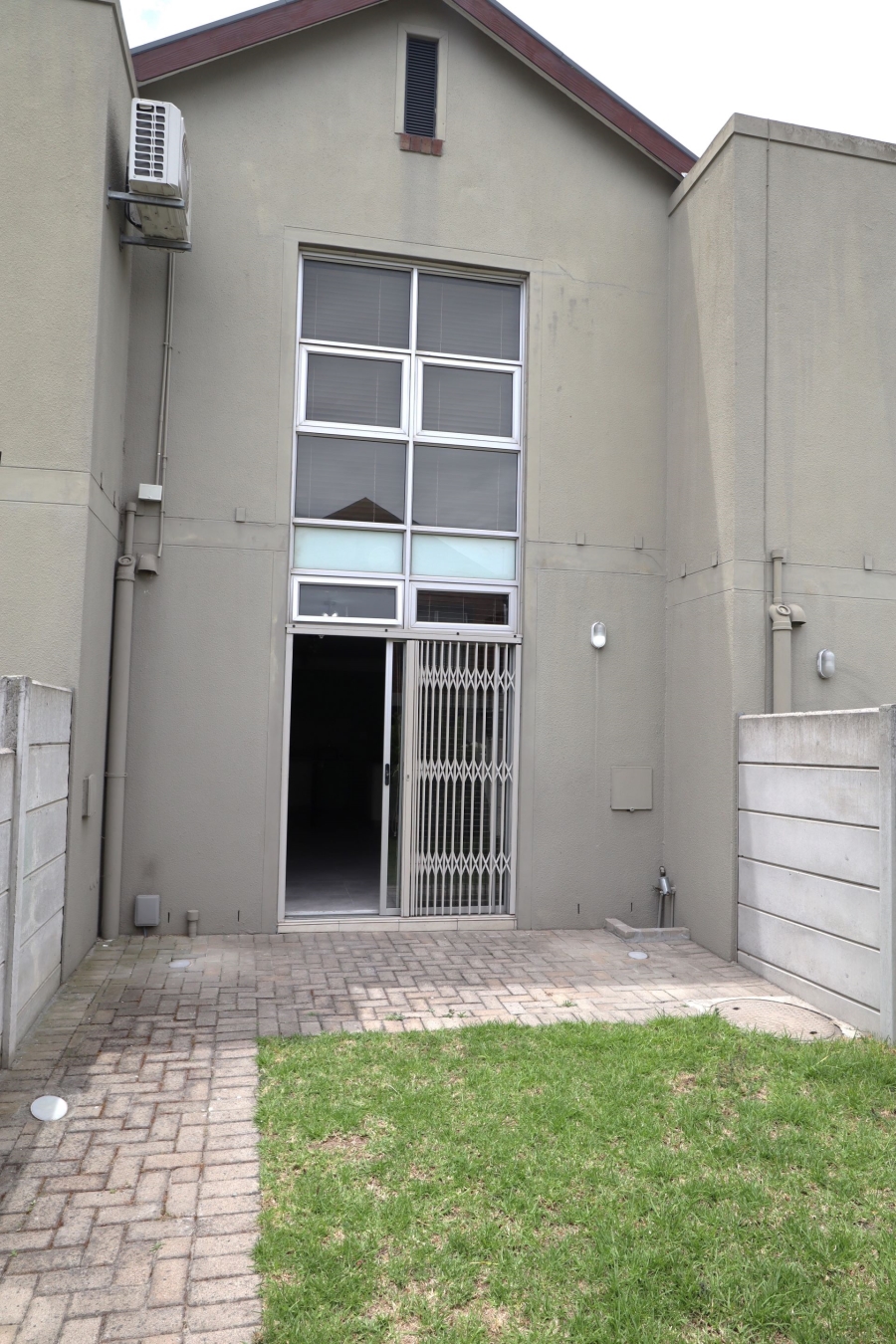 2 Bedroom Property for Sale in Ruwari Western Cape